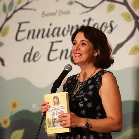 Aline Botelho lança 