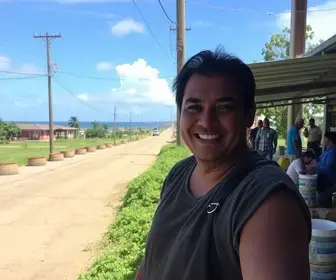 salário de vendedor em Araruama